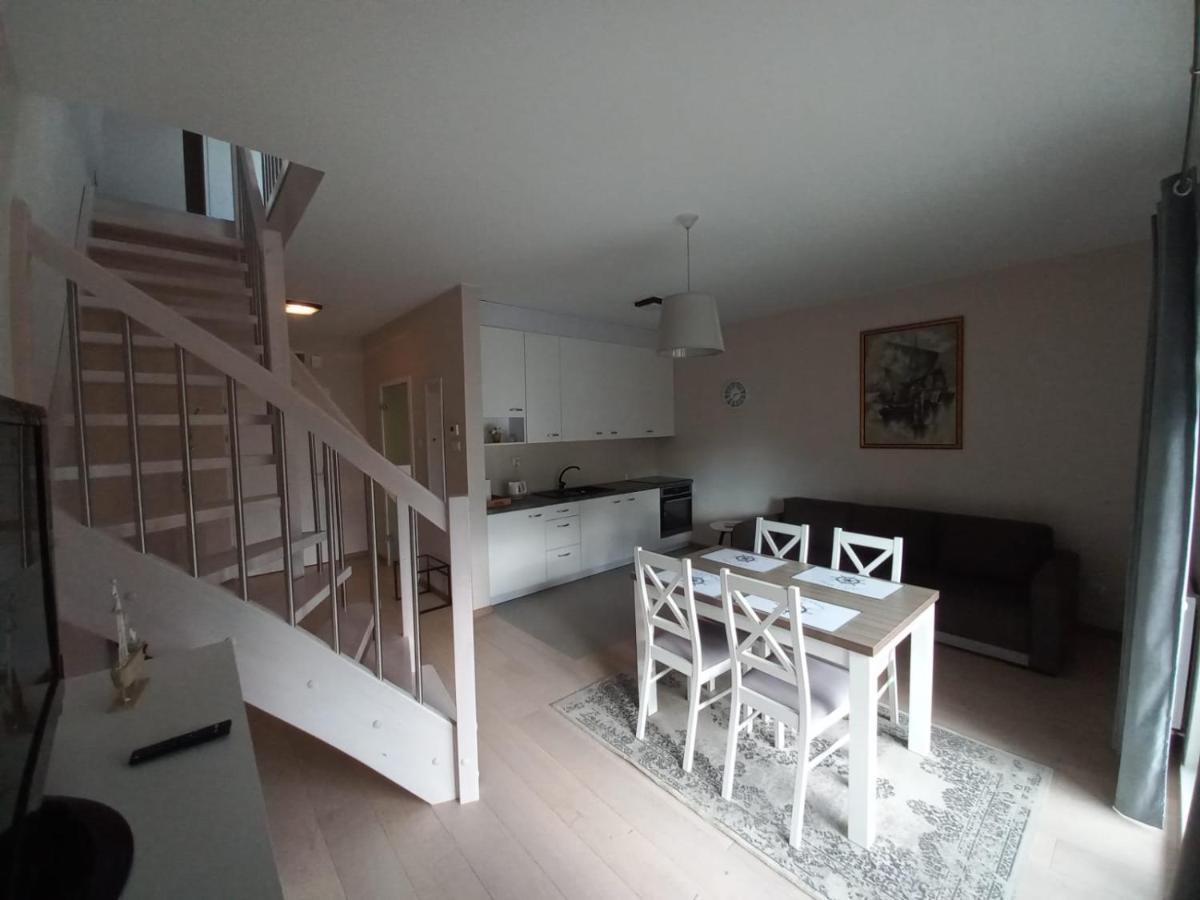Apartament Osiedle Burco ウストロニエ・モルスキエ エクステリア 写真