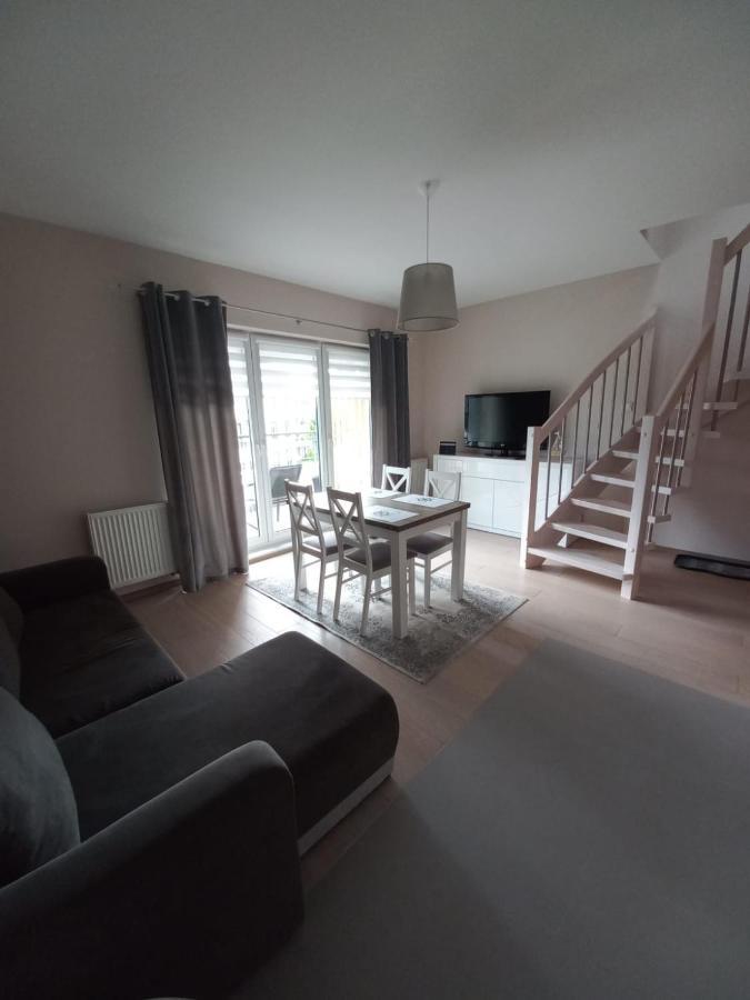 Apartament Osiedle Burco ウストロニエ・モルスキエ エクステリア 写真